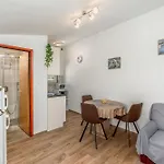 Danijela Apartment *