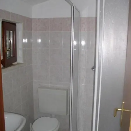 Kuzma - Afordable Apartment *
