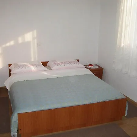 Kuzma - Afordable Apartment *